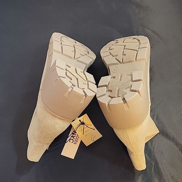 BRAND NEW MADDEN NYC WOMEN'S CHELSEA CHUNKY HEEL SUEDE BOOTIE - Picture 9 of 14